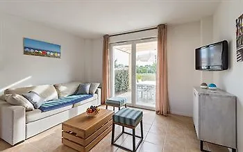 Lagrange Le Village De La *